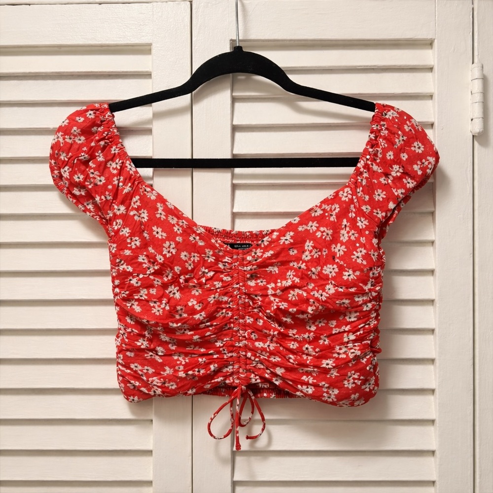 Zara ❤️ Red Floral Ruched Crop Top